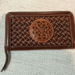 Brighton Brown Woven Leather Wristlet Wallet with Caramel Medallion